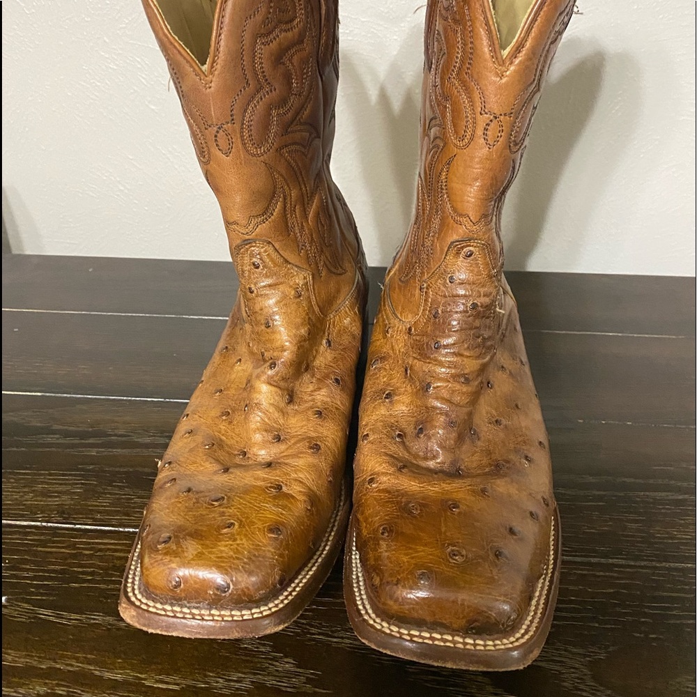 Corral genuine ostrich boots 9d